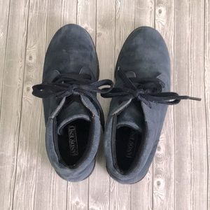 Land’s End suede hiking boots size 8